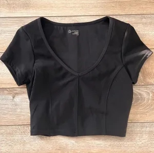 Offline by aerie athletic top cropped size small thumbnail 1