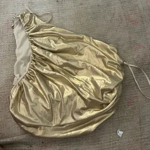 NWOT DO+BE gold ruched one shoulder crop top thumbnail 4