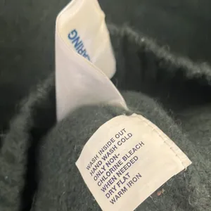 FINAL MARKDOWN Gap v neck sweater xxl thumbnail 5