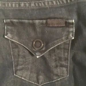 Women’s Jeans thumbnail 8