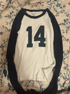 Brandy Melville Top thumbnail 1