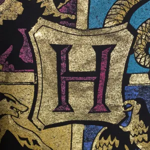 FINAL MARKDOWN Juniors’ Harry Potter Hogwarts Crest SS Tee (L) thumbnail 5