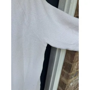 Athleta‎ Cream Waffle Knit Thermal Sweatshirt Thumbholes Size L Raglan Top thumbnail 9