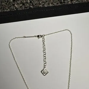 Kendra Scott Dichronic Glass Pink Gold Tone Necklace Adjustable Length thumbnail 4