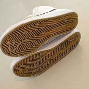 Nike Blazer Mid 77 Woman's Sneakers Size 6Y thumbnail 7