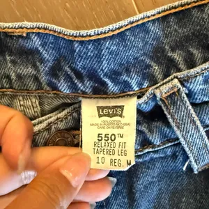 1998 vintage 550 Levi Classic Blue Denim Jeans thumbnail 3