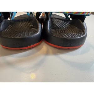 Chaco Rainbow Tie-Dye Multicolor Strappy‎ Sport Sandals Black Size 7 thumbnail 5