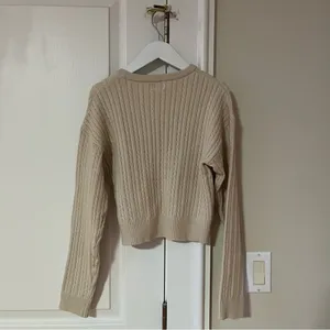 cropped cable knit sweater thumbnail 4