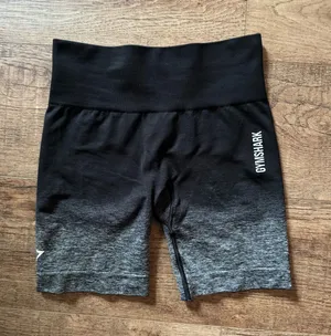 Gymshark Ombré Adapt Seamless Shorts thumbnail 1
