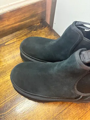 UGG Black neumal Chelsea platform boot size 8 thumbnail 4