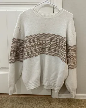 Hollister Sweater thumbnail 1