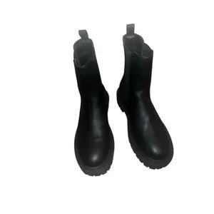 ✨Express Black Gore Lug Sole Ankle Sz 7 Boots✨ thumbnail 4