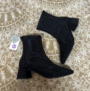 a new day Black Pointed Toe Block Heel Mesh Ankle Boots thumbnail 1