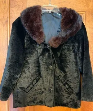 Vintage 60’s velvet jacket with fur collar. Size M thumbnail 1
