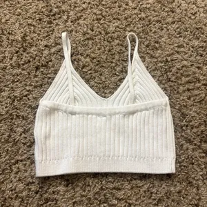 Free People Ribbed Sweater Bralette / V-Neck Crop Tank. Size Women’s XS thumbnail 2