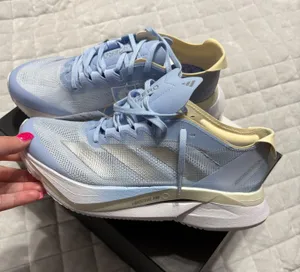 Adidas Tennis Shoes thumbnail 1