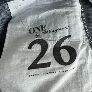 One by One Teaspoon Outlaws Size 26 Denim Shorts Button Fly High Waist Cotton thumbnail 6