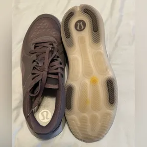 Lululemon strong feel shoes thumbnail 3