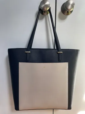 Cedar Street Taylor Tote Handbag thumbnail 1
