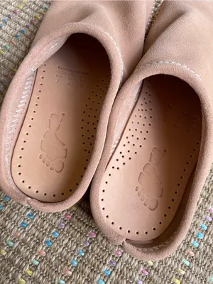 YOGI Floyd Centre Seam‎ Pink Suede Slip-On Mule Size M 9/ W 11 thumbnail 3