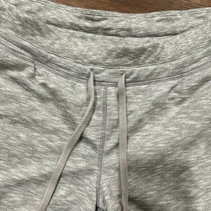 Athleta shorts thumbnail 3