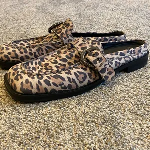 Free People Mazie Mule In Leopard Suede Size 39/ 8.5 thumbnail 2