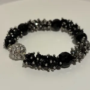 Black Crystal Beaded Magnetic Clasp Bracelet thumbnail 2