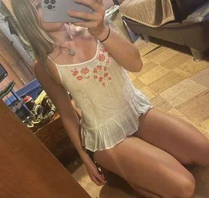 Miss Daisy Tank White thumbnail 1