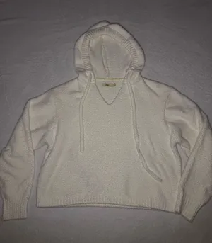 UGG Sweater thumbnail 1