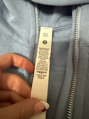 Lululemon Top thumbnail 2