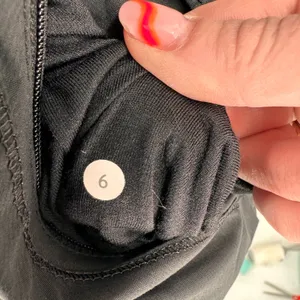 Lululemon Black Nylon Zip Up Ruched Back Detail Jacket Size 6 thumbnail 5