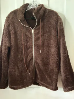 NWOT Cozy Full thumbnail 2
