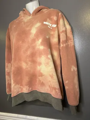 White Fox Hoodie Womens Medium Pink Tie Dye Fleece Pullover Graphic Sweatshirt thumbnail 5