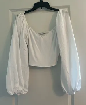 Abercrombie Cropped Top Puff Sleeve thumbnail 1