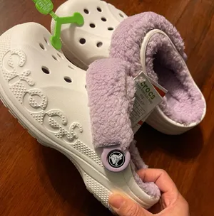 crocs size 6 thumbnail 1