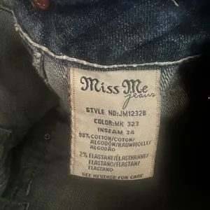 Miss Me jeans size 28/34 signature boot gorgeous jeans mint condition. Preowned thumbnail 2