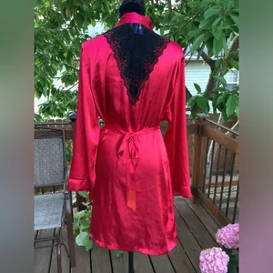 Apt. 9 Nice satin robe 🔥🔥 thumbnail 2