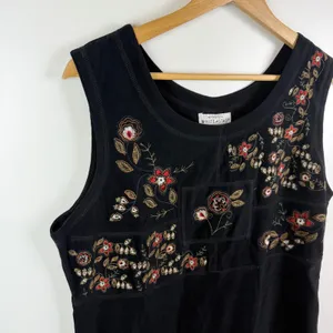 White Stag VTG Black Sleeveless Floral Embroidered Midi Jumper Dress Medium Boho thumbnail 2