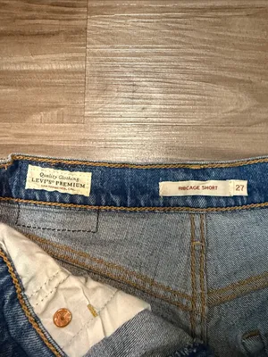 Levi’s Premium Ribcage Shorts Urban Oasis Raw Hem W27 $80 thumbnail 10