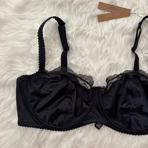 Skims Stretch Satin Lace Unlined Balconette Bra Onyx Size 42DD thumbnail 3