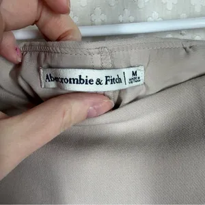Abercrombie‎ & Fitch Cream Micro Pleated Low Rise Skort thumbnail 4