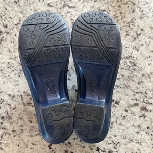 Dansko Professional Clogs Women 40 Navy Blue Floral Embossed Slip Resistant Work thumbnail 8