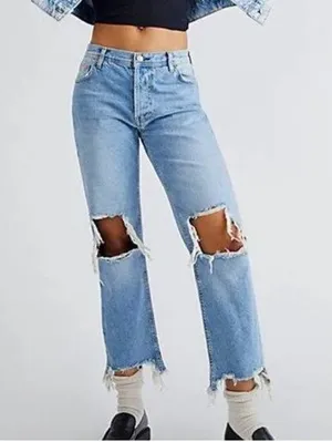 Free People We The Free ‘Maggie’ distressed chewed hem straight cropped jeans 28 thumbnail 1