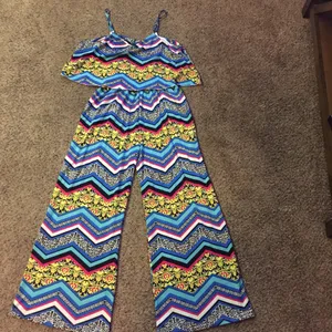 Magic Colorful Jumpsuit Sz M Gently Used thumbnail 11