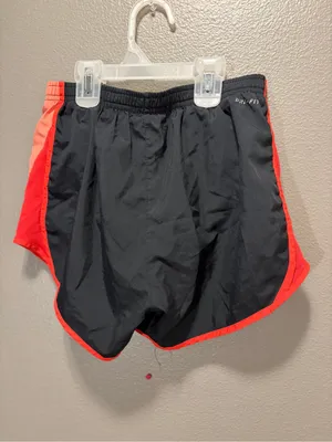Nike Tempo Dri-Fit Womens Running Shorts Black Neon Pink Contrast Trim Size S thumbnail 2