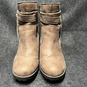 Womens Ankle Boots Taupe Faux Leather Heeled Booties with Tassels Size 7.5‎ thumbnail 2