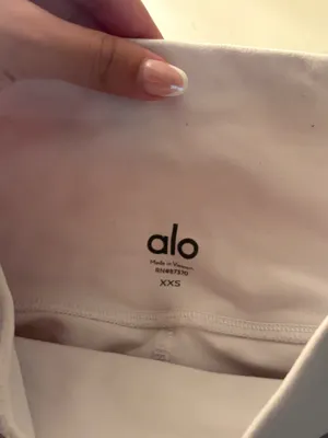 Alo Biker Shorts Yoga thumbnail 3