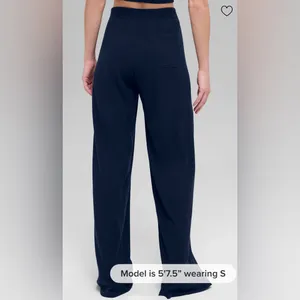 Alo Yoga NWT Muse Wide Leg Pants Navy Blue Relax Fit Size XS Front Pockets thumbnail 3