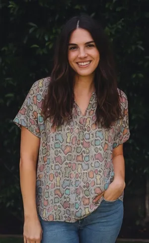 Entro V Neck Blouse Short Sleeve Medium thumbnail 1