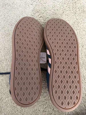 Adidas Shoes Women’s thumbnail 4